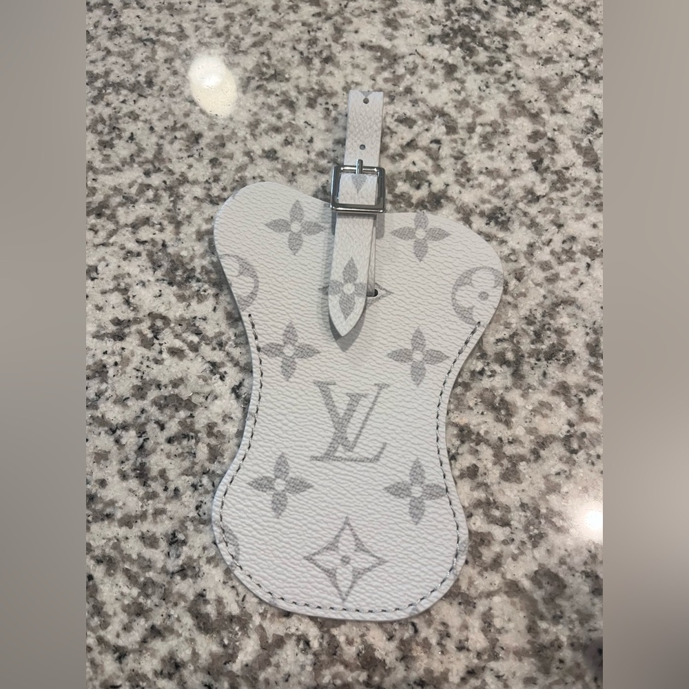 Louis Vuitton White and Gray Portrait Keepall 25 Luggage Tag